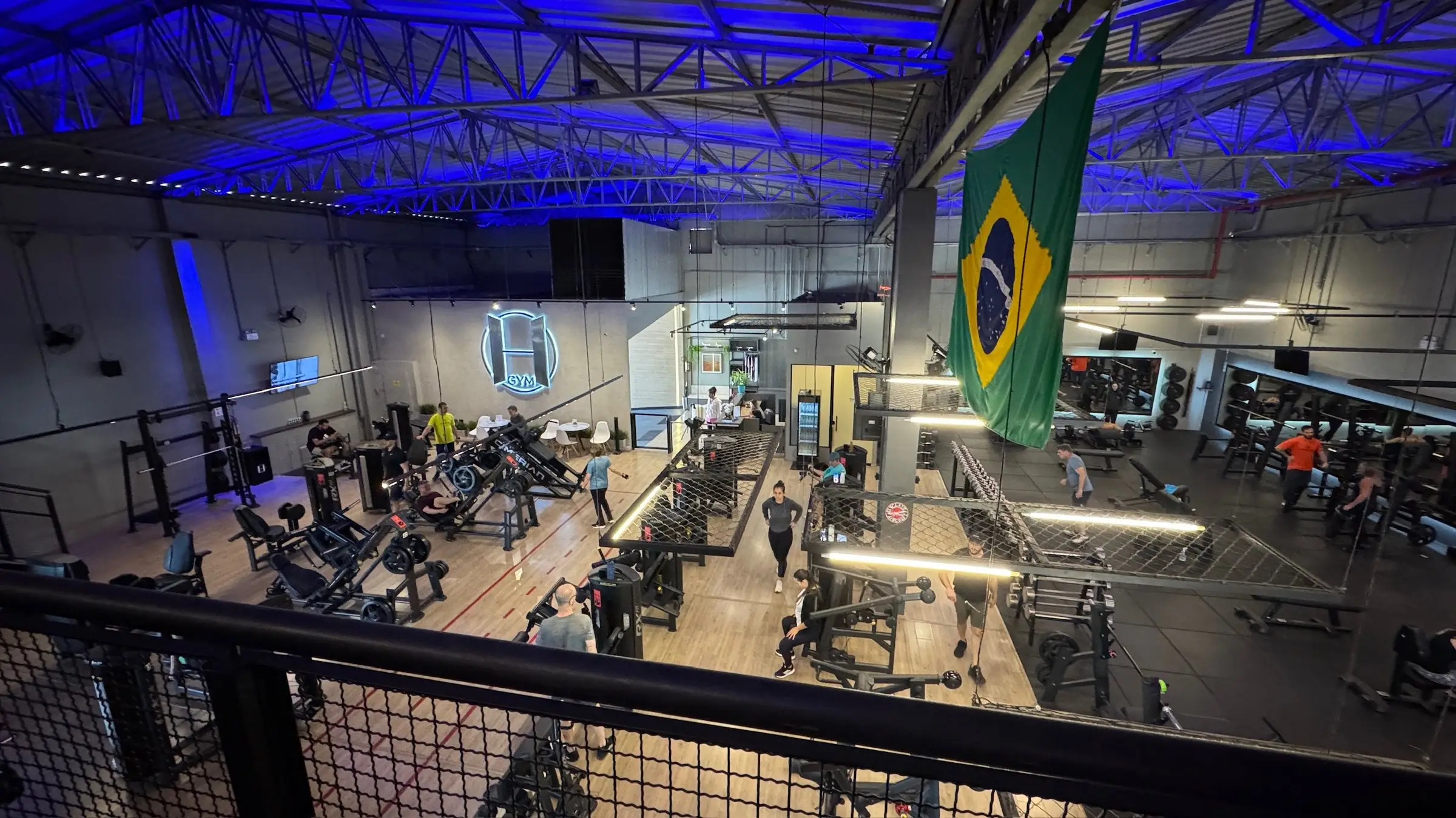 Área de musculação da Hangar Gym